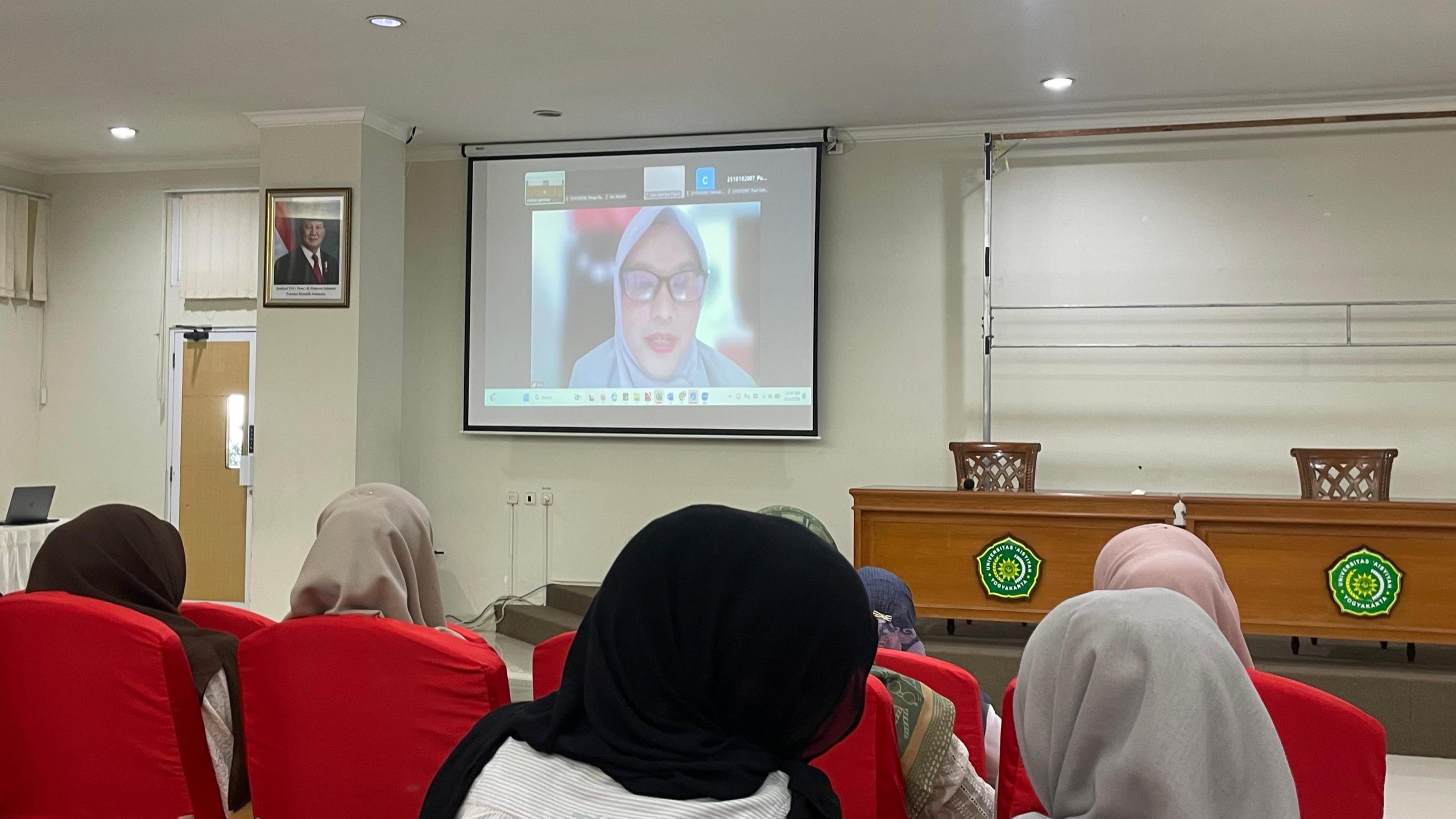 Prodi Kebidanan UNISA Yogyakarta Gelar Studium Generale “Voices of Loss and Healing: Trauma Perinatal”